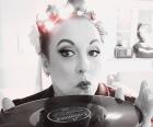 DJ Lady Miss Rhapsody - Swing Jazz Chanson Latin Beats vergangener Jahrzehnte